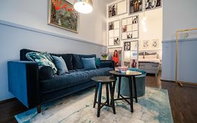 Designer Loft-Ferienwohnung Im Zentrum Mit Tiefgaragen-Parkplatz, Waschmaschine Und Privatterrasse