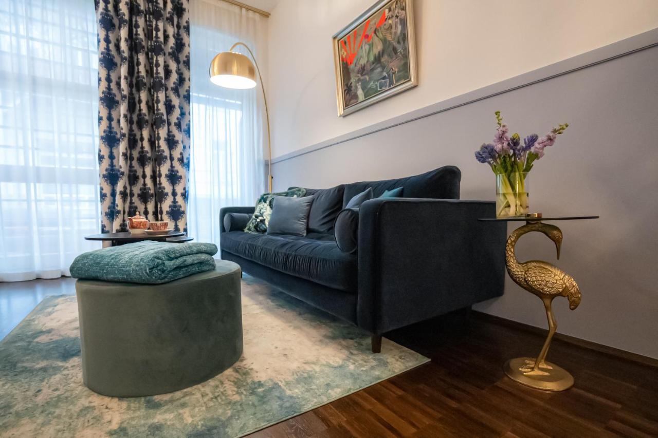 Designer Loft-Ferienwohnung Im Zentrum Mit Tiefgaragen-Parkplatz, Waschmaschine Und Privatterrasse Leipzig Exterior foto